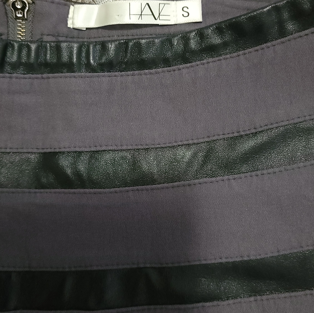 Mini Skirt - Picture 4 of 7